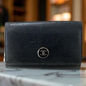 Chanel Coco Button Card/ 6-Ring Key Case in black Caviar leather Mens/Womens